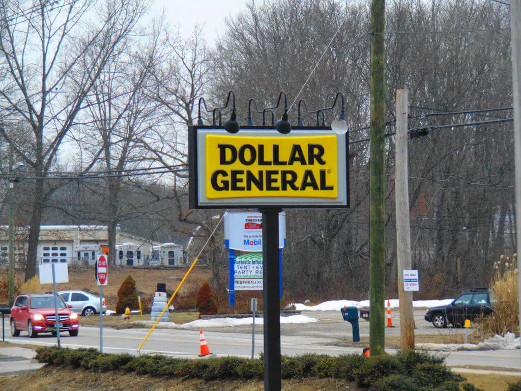 dollar general working hours and holidays